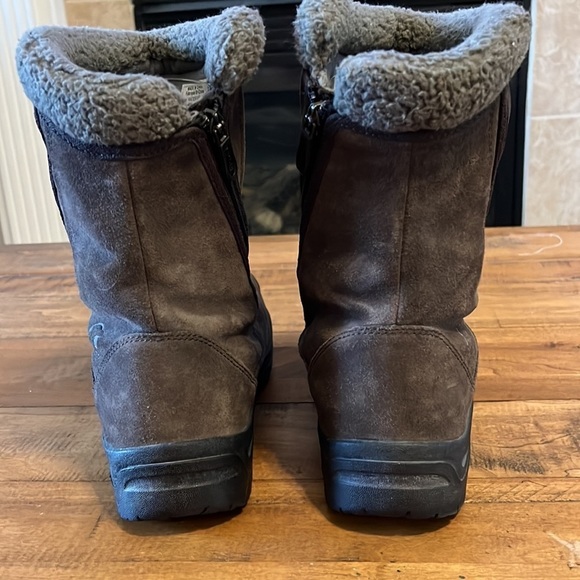 SOREL Boots - Picture 4 of 11